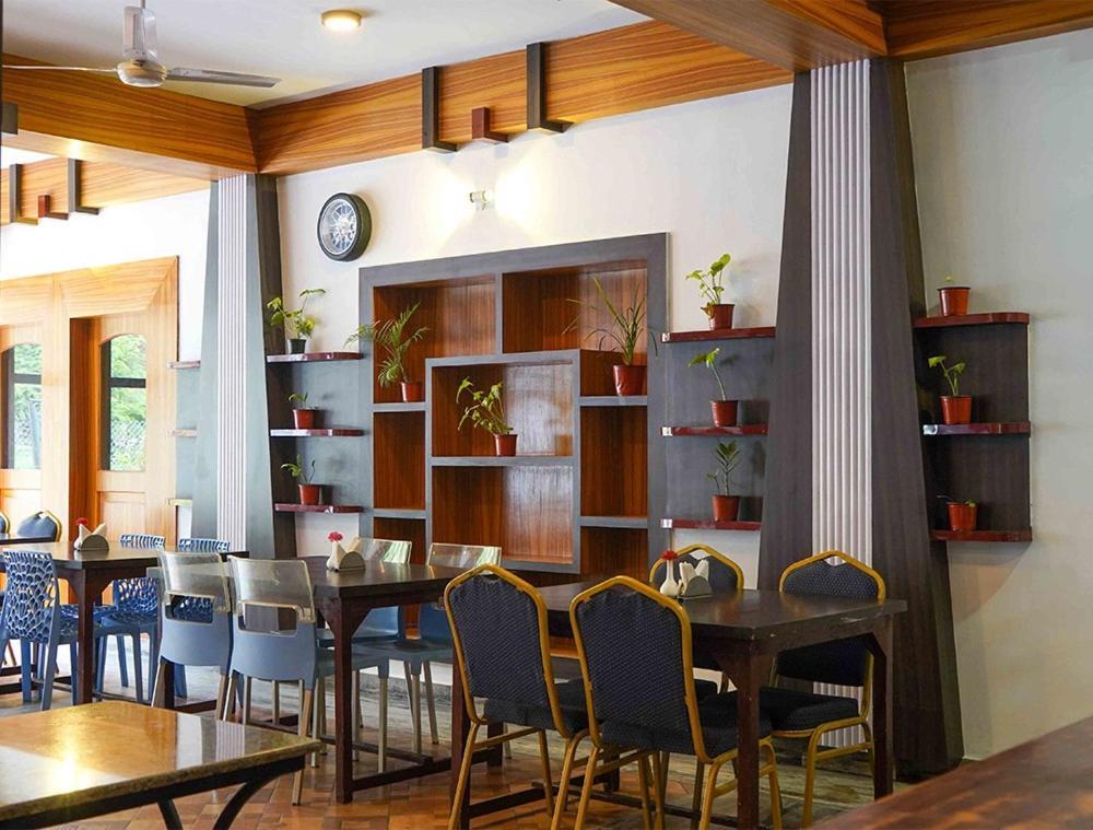 Presidency Resort Upardang Gadhi エクステリア 写真